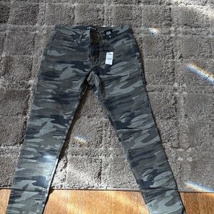 Express Camouflage Ankle Leggings